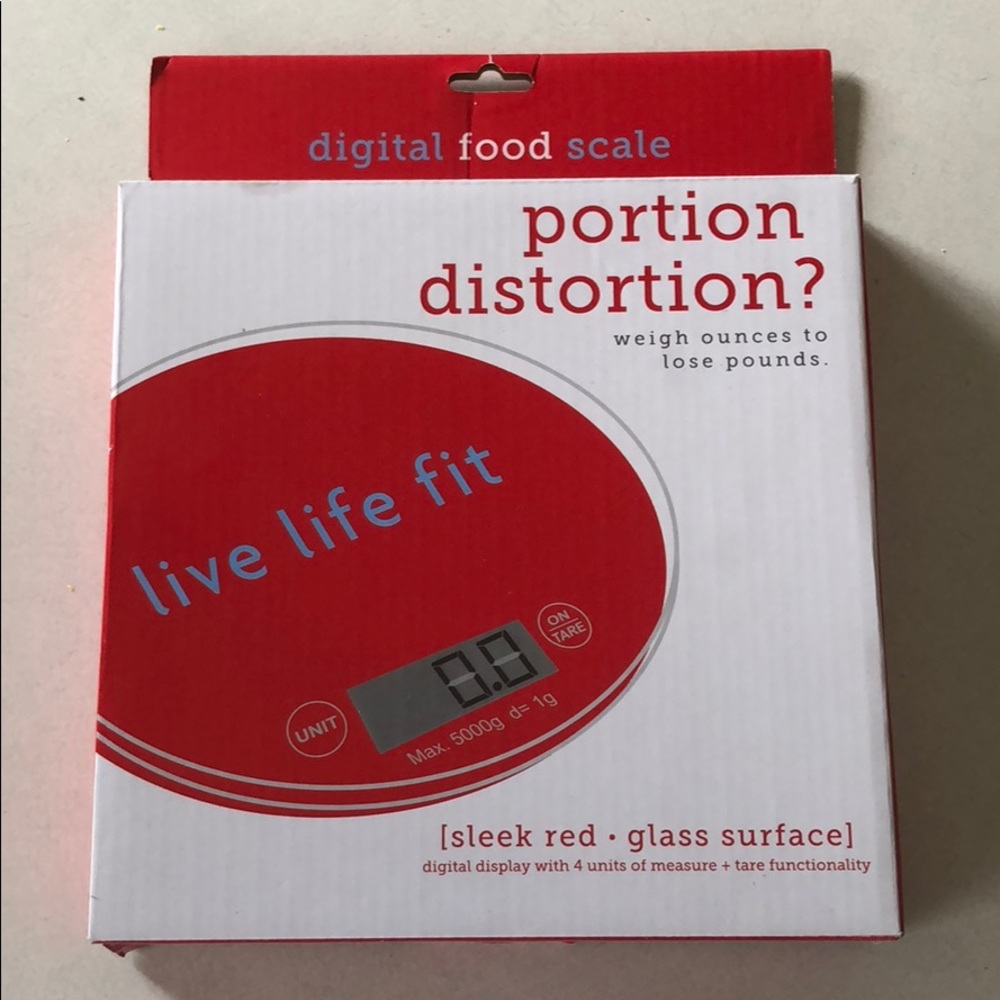 digital food scale (as seen on FabFitFun)